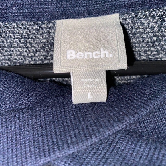 [SOLD]Bench turtleneck sweater - Picture 3 of 5